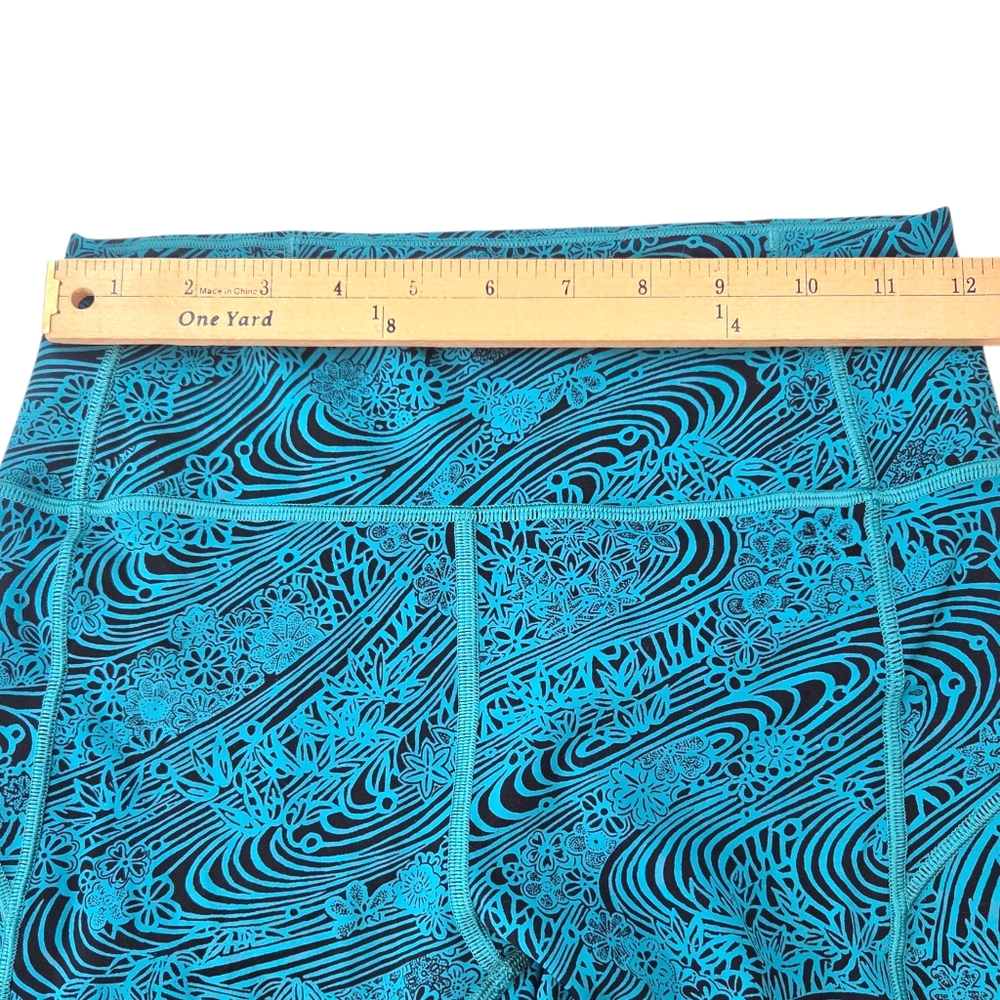 Lululemon In Movement Crop Leggings Womens 6 Everlux 19 Kitakami Green Black - Picture 9 of 13